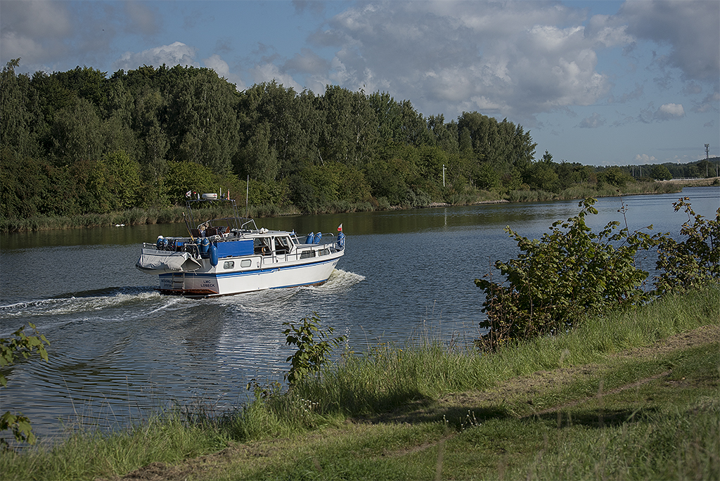 Schleswig Holstein Ostsee 09_2015 KA7_4147 als Smartobjekt-1 Kopie.jpg - Zwischenstop an der Trave auf einem schönen Stellplatz